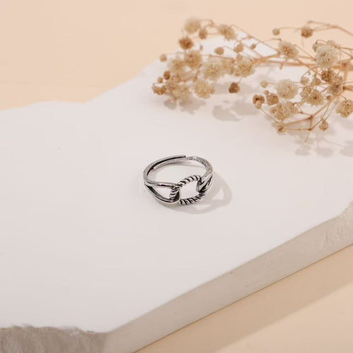 Knot Twisted Ring